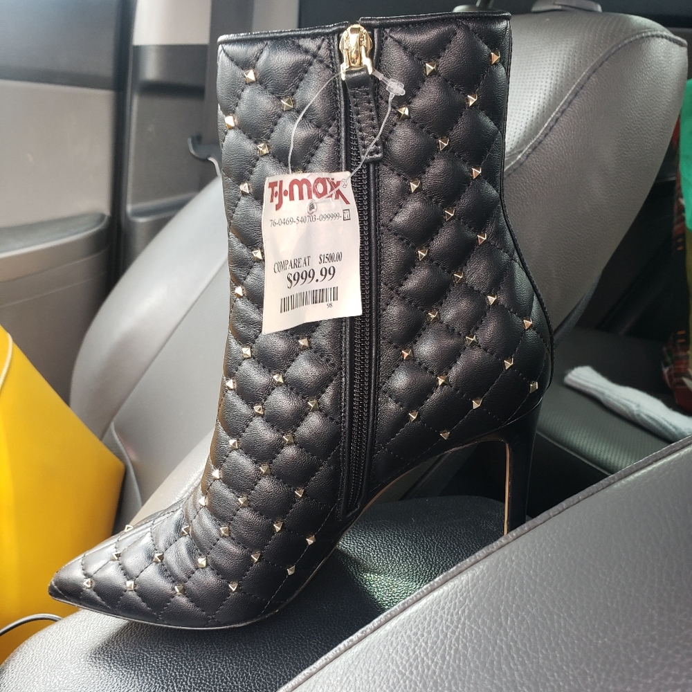 Lady's Valentino Boots